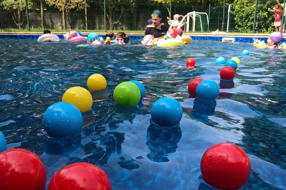 Kindergarten-Schwimmbad Baneasa